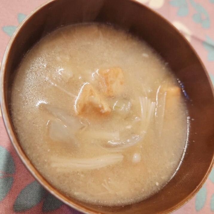 【汁物】新玉ねぎとえのきの味噌汁